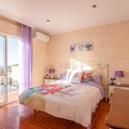 Maite Nerja