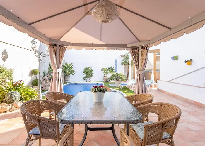 Semesterbostad Maite *